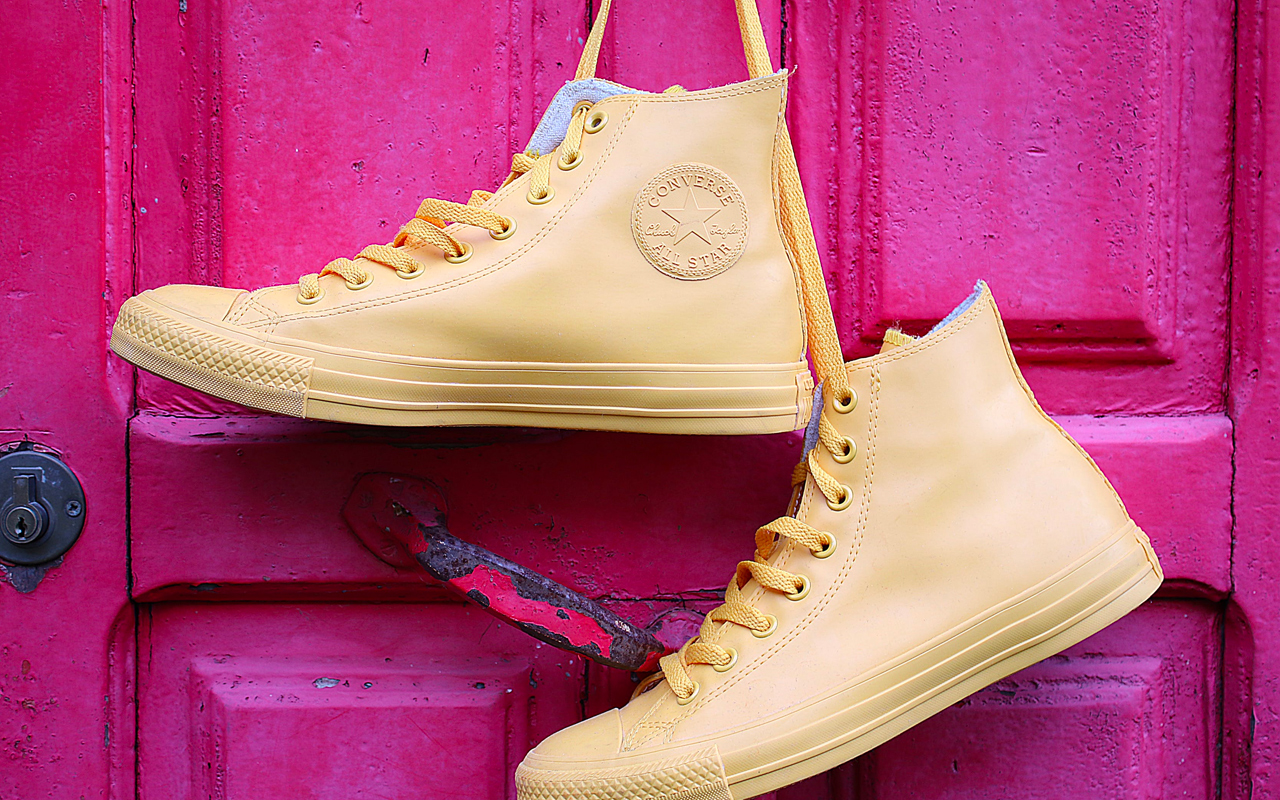 yellow shoes